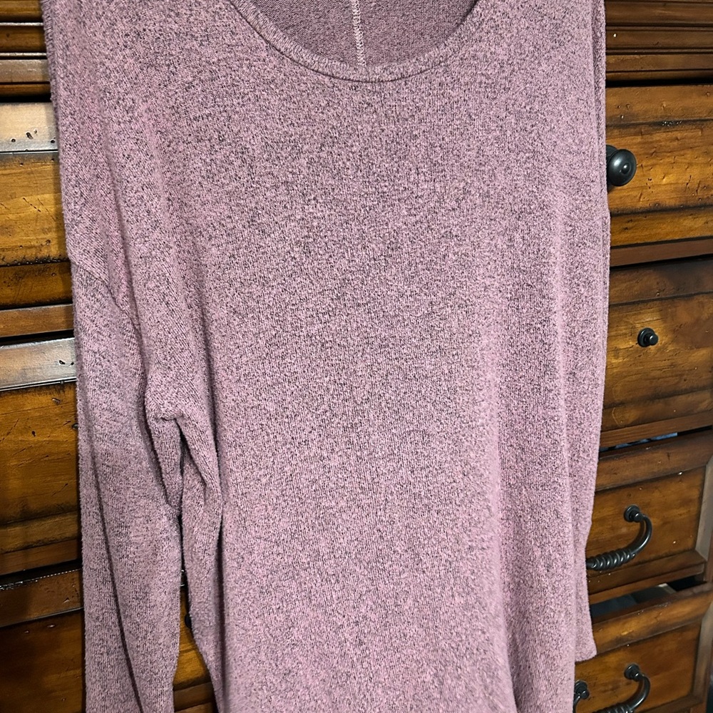 American Eagle Outfitters Mauve Sweatshirt